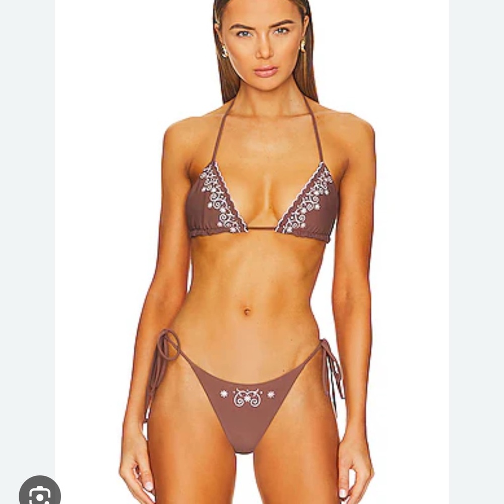 Frankie’s Bikinis X Sydney Sweeney Tia Top + Venice Bottoms in Bambi